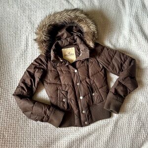 [PENDING] Abercrombie & Fitch chocolate down jacket with fur removable hood!